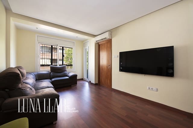 3 soveværelse Lejlighed til salg i Sant Antoni, Barcelona by - € 440.000 (Ref: 9945329)