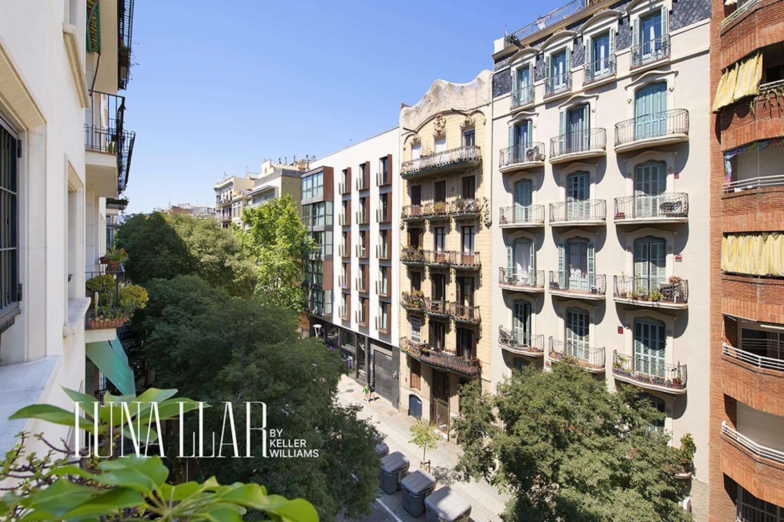 3 soveværelse Lejlighed til salg i Barcelona by - € 440.000 (Ref: 9945329)