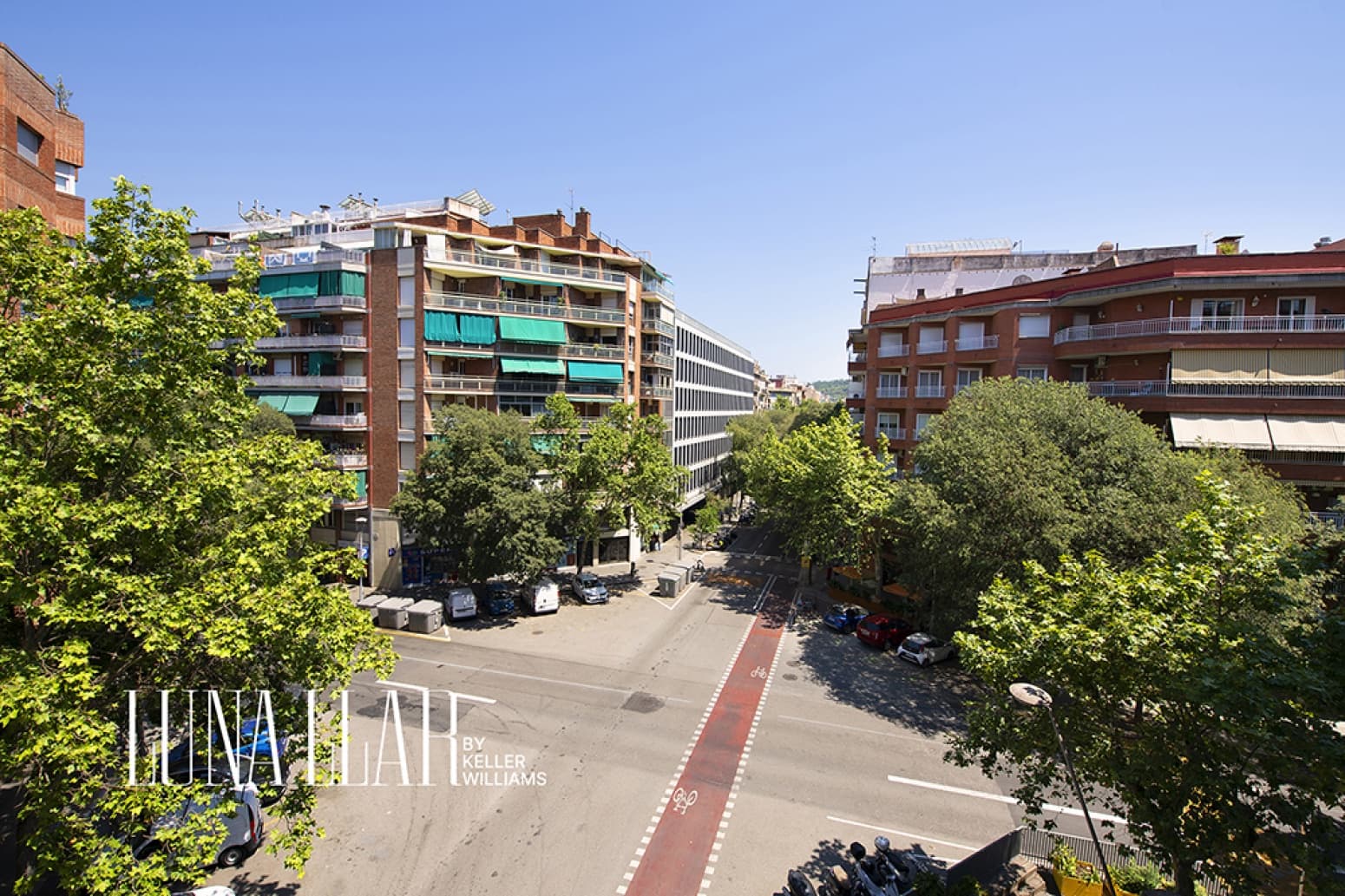 3 soveværelse Lejlighed til salg i Barcelona by - € 440.000 (Ref: 9945329)