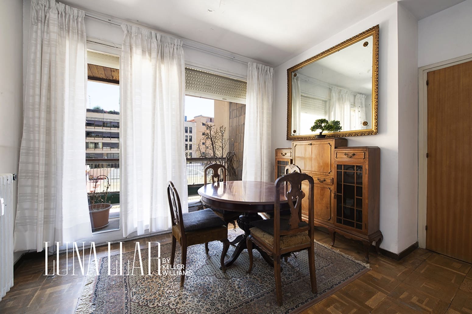 Piso de 4 habitaciones en Barcelona ciudad en venta - 760.000 € (Ref: 9947399)