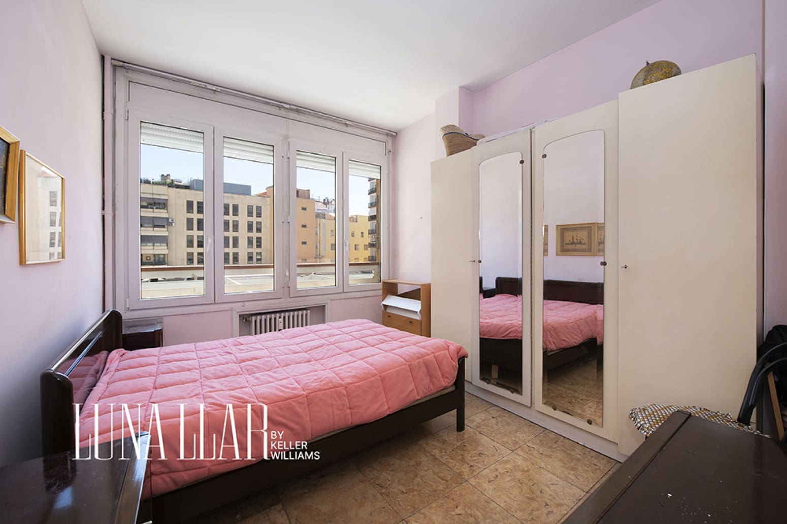 Piso de 4 habitaciones en Barcelona ciudad en venta - 760.000 € (Ref: 9947399)