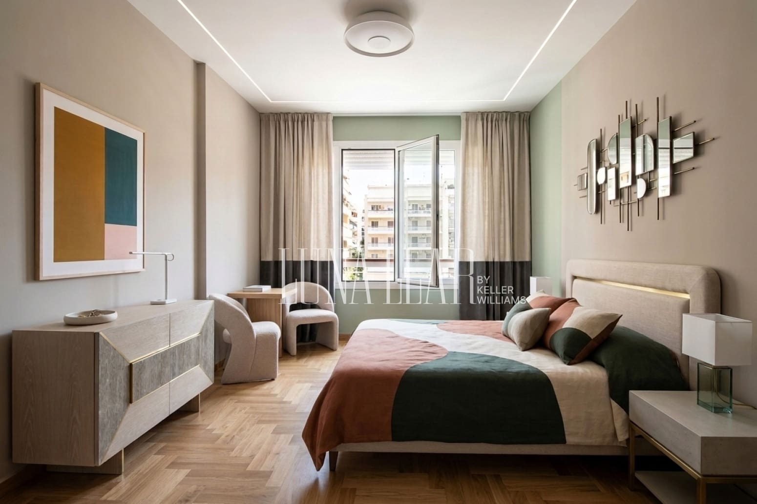 4 bedroom Flat for sale in Barcelona city - € 720,000 (Ref: 9947399)