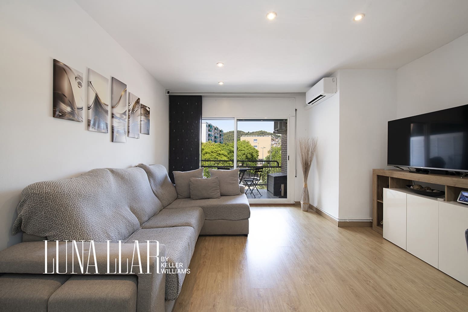 4 makuuhuone Asunto myytävänä paikassa Gava - 379 900 € (Ref: 9953846)