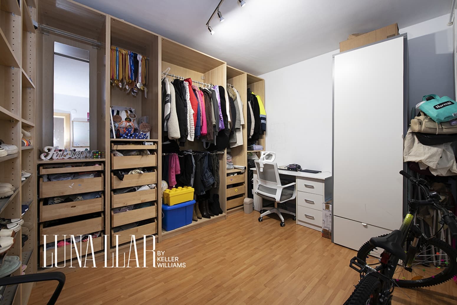 4 makuuhuone Asunto myytävänä paikassa Gava - 379 900 € (Ref: 9953846)