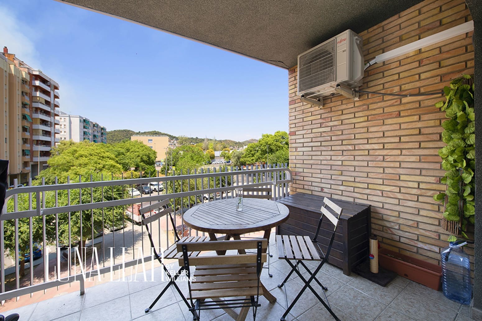 4 makuuhuone Asunto myytävänä paikassa Gava - 379 900 € (Ref: 9953846)
