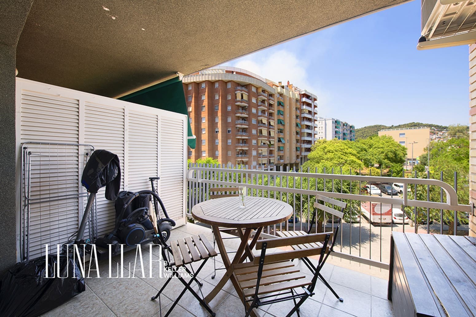 4 makuuhuone Asunto myytävänä paikassa Gava - 379 900 € (Ref: 9953846)