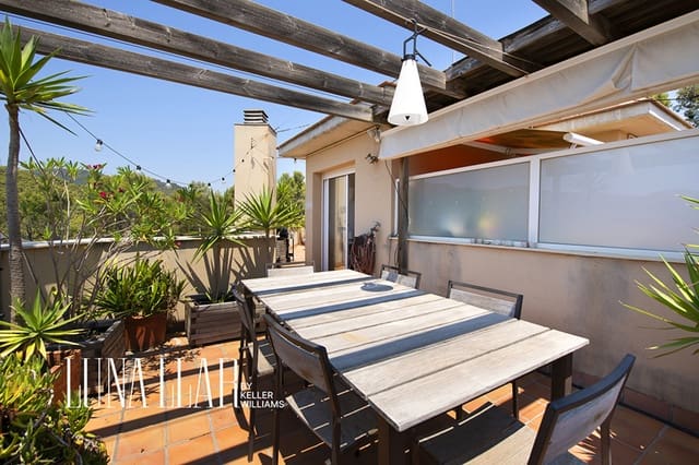 3 slaapkamer Flat te koop in Castelldefels - € 482.500 (Ref: 9953847)