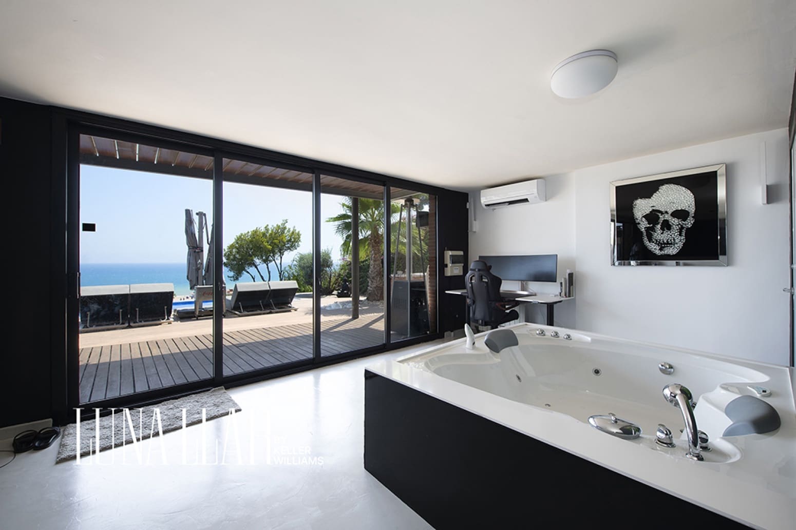 5 slaapkamer Villa te huur in Sitges met zwembad garage - € 8.000 (Ref: 9964826)