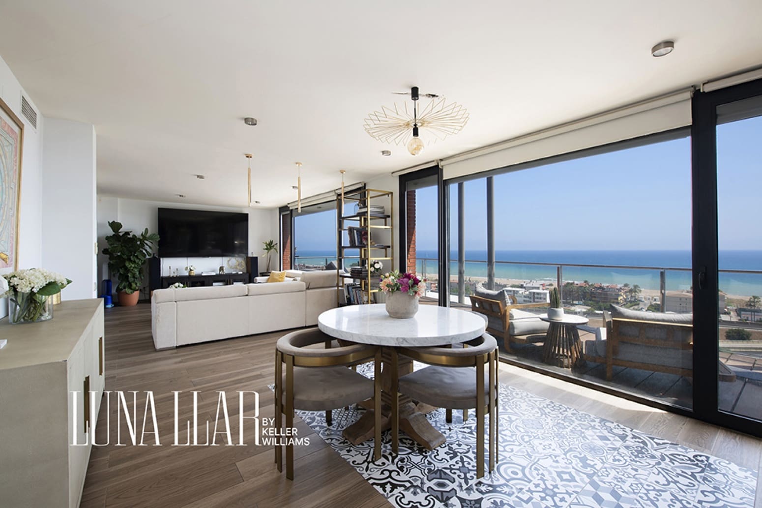 5 slaapkamer Villa te huur in Sitges met zwembad garage - € 8.000 (Ref: 9964826)