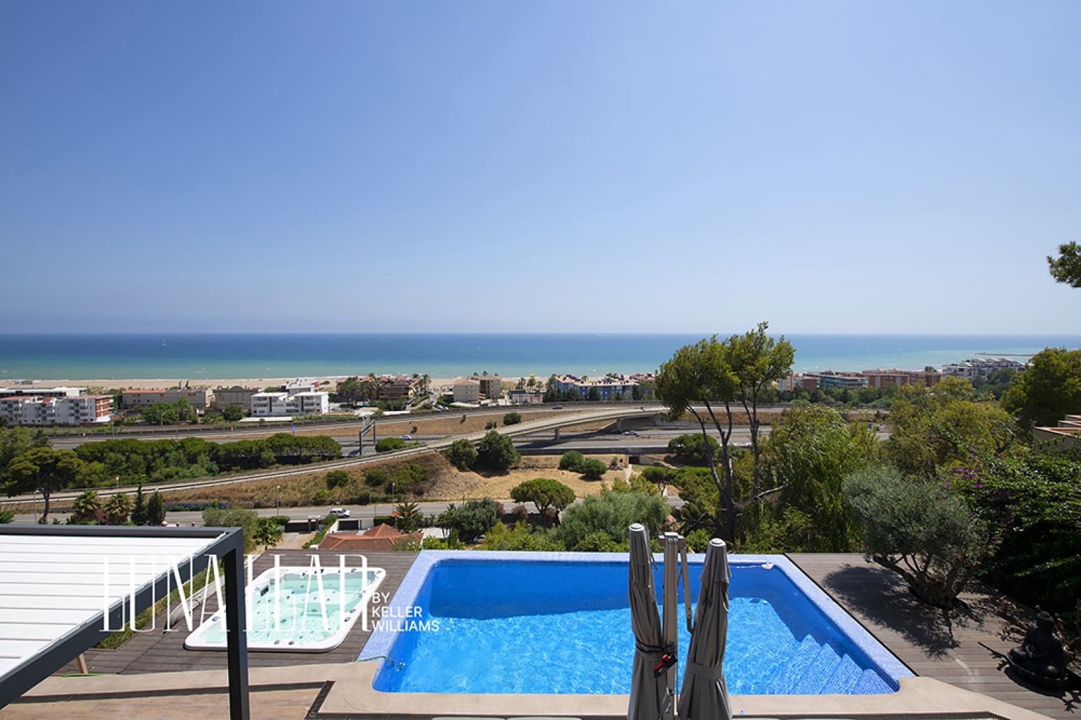 5 slaapkamer Villa te huur in Sitges met zwembad garage - € 8.000 (Ref: 9964826)