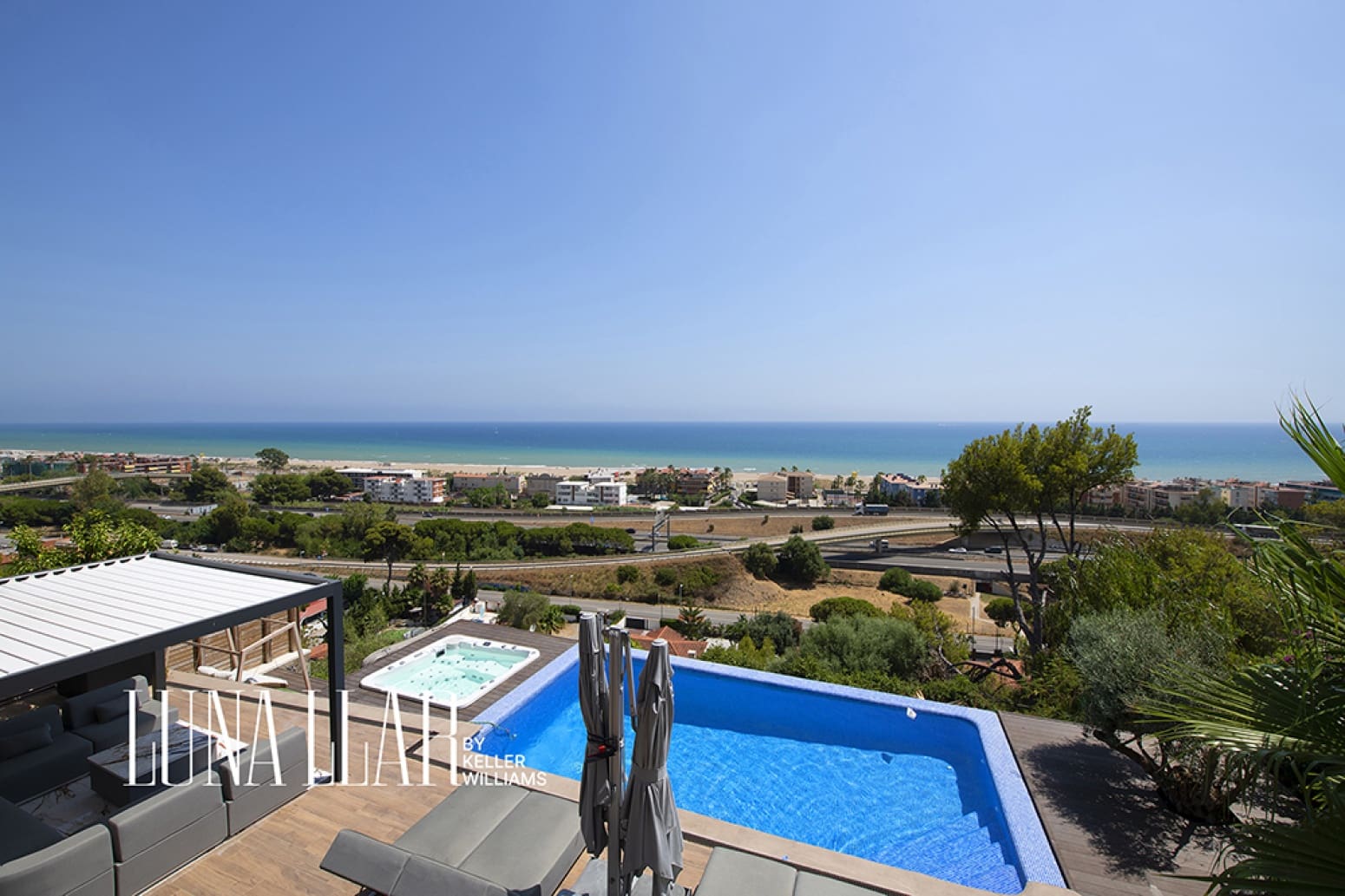 5 slaapkamer Villa te huur in Sitges met zwembad garage - € 8.000 (Ref: 9964826)