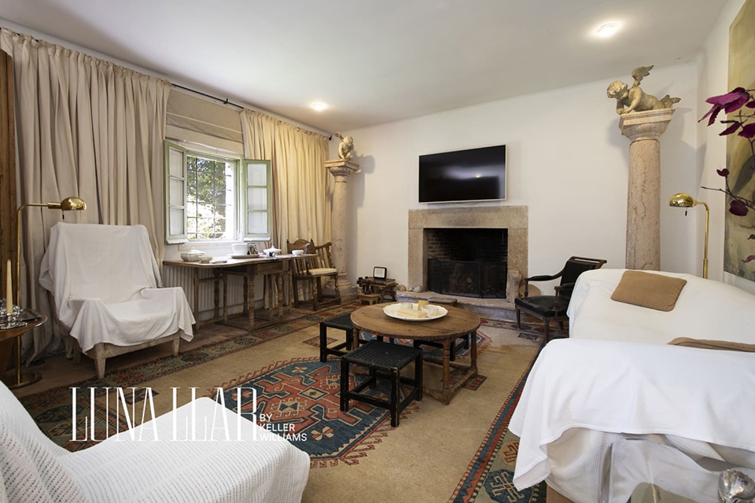 8 bedroom Villa for sale in Pineda de Mar with pool garage - € 3,500,000 (Ref: 9966293)
