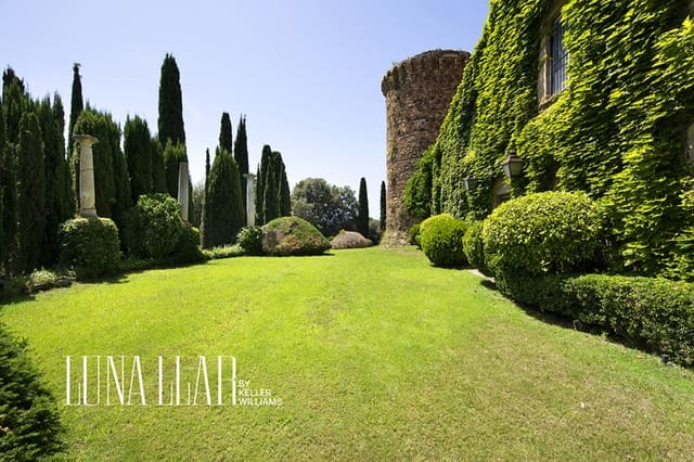 8 soveværelse Villa til salg i Pineda de Mar med swimmingpool garage - € 3.500.000 (Ref: 9966293)