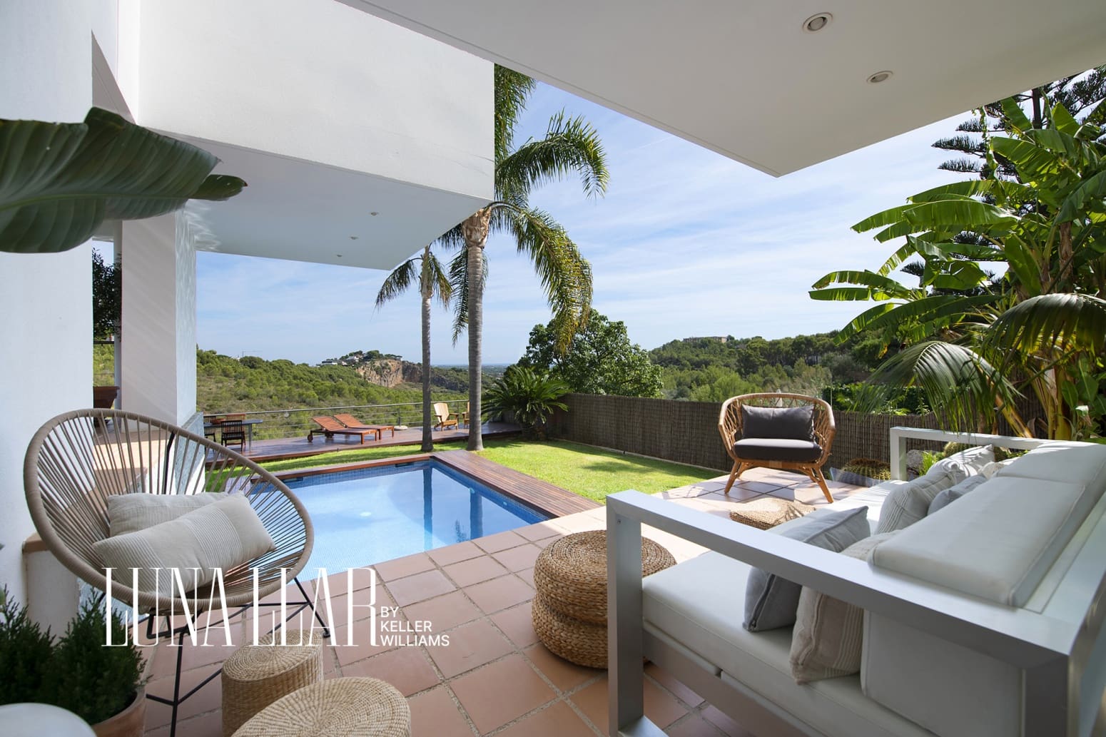 7 soverom Villa til salgs i Castelldefels med garasje - € 1 890 000 (Ref: 9974938)