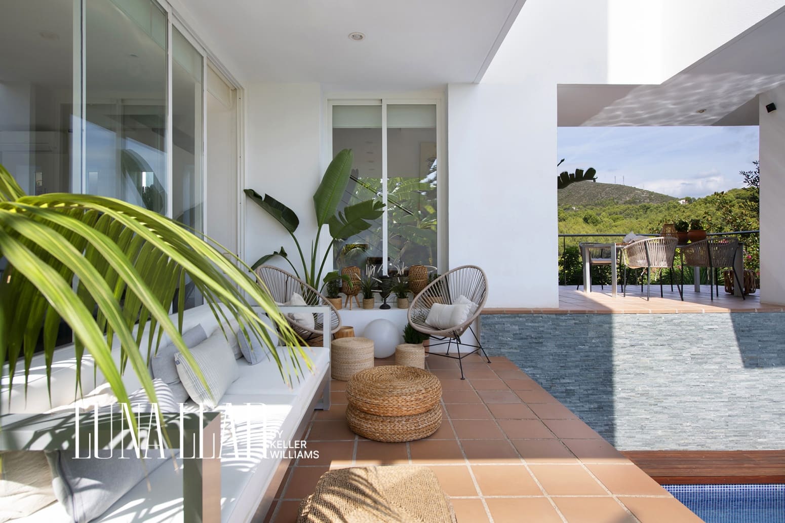 7 soverom Villa til salgs i Castelldefels med garasje - € 1 890 000 (Ref: 9974938)