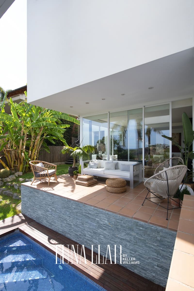 7 soverom Villa til salgs i Castelldefels med garasje - € 1 890 000 (Ref: 9974938)