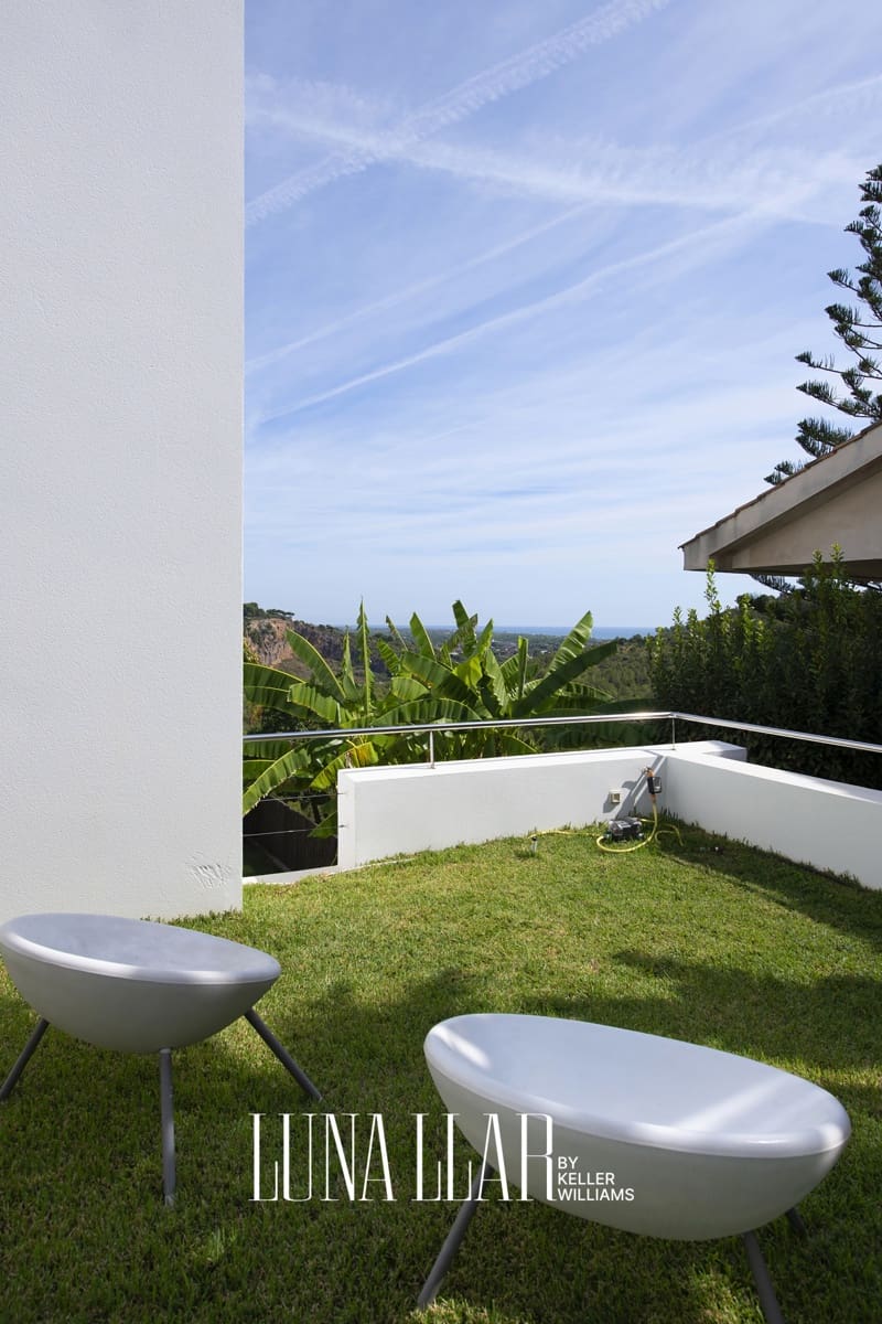 7 soverom Villa til salgs i Castelldefels med garasje - € 1 890 000 (Ref: 9974938)