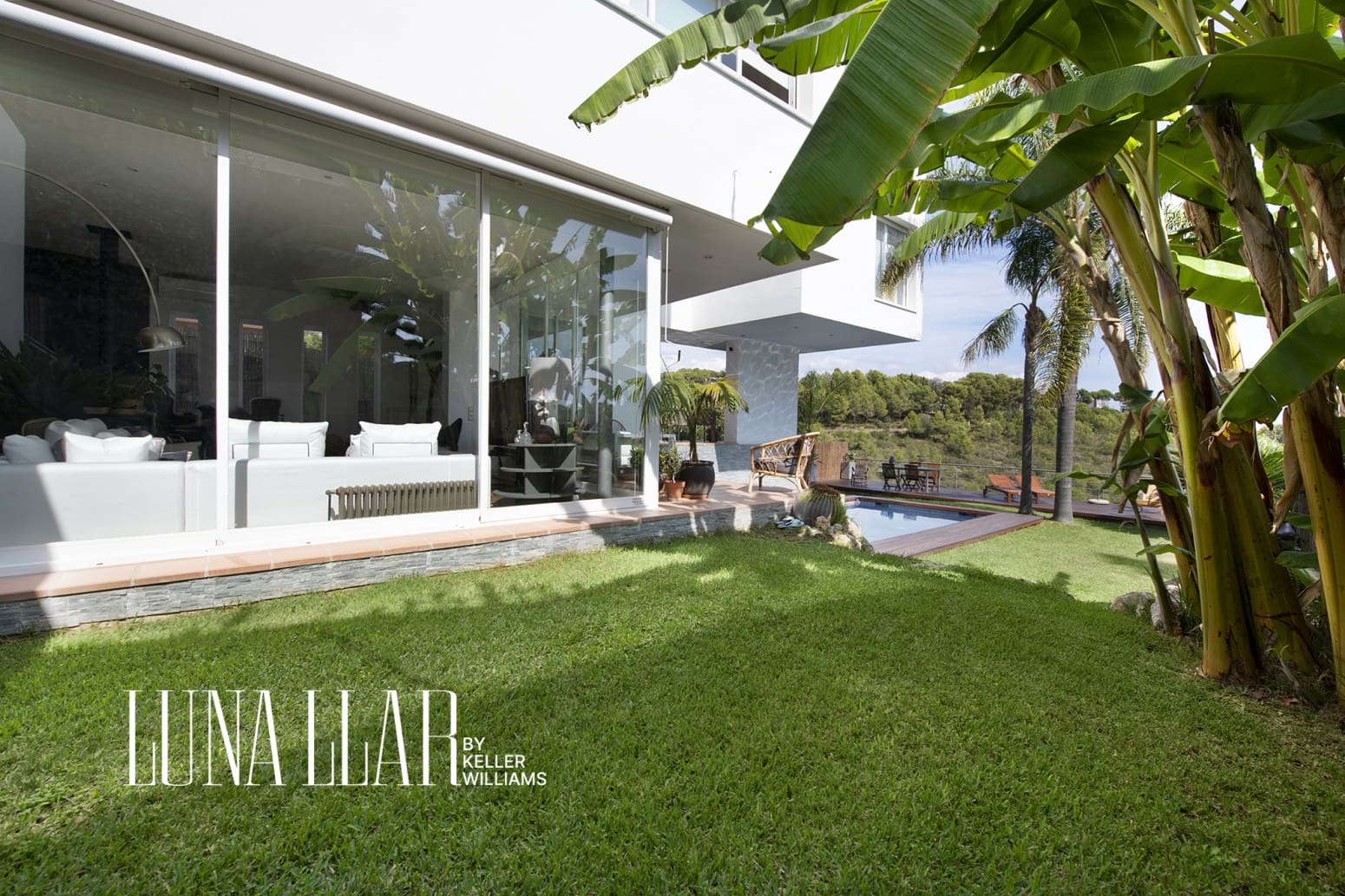 7 soverom Villa til salgs i Castelldefels med garasje - € 1 890 000 (Ref: 9974938)