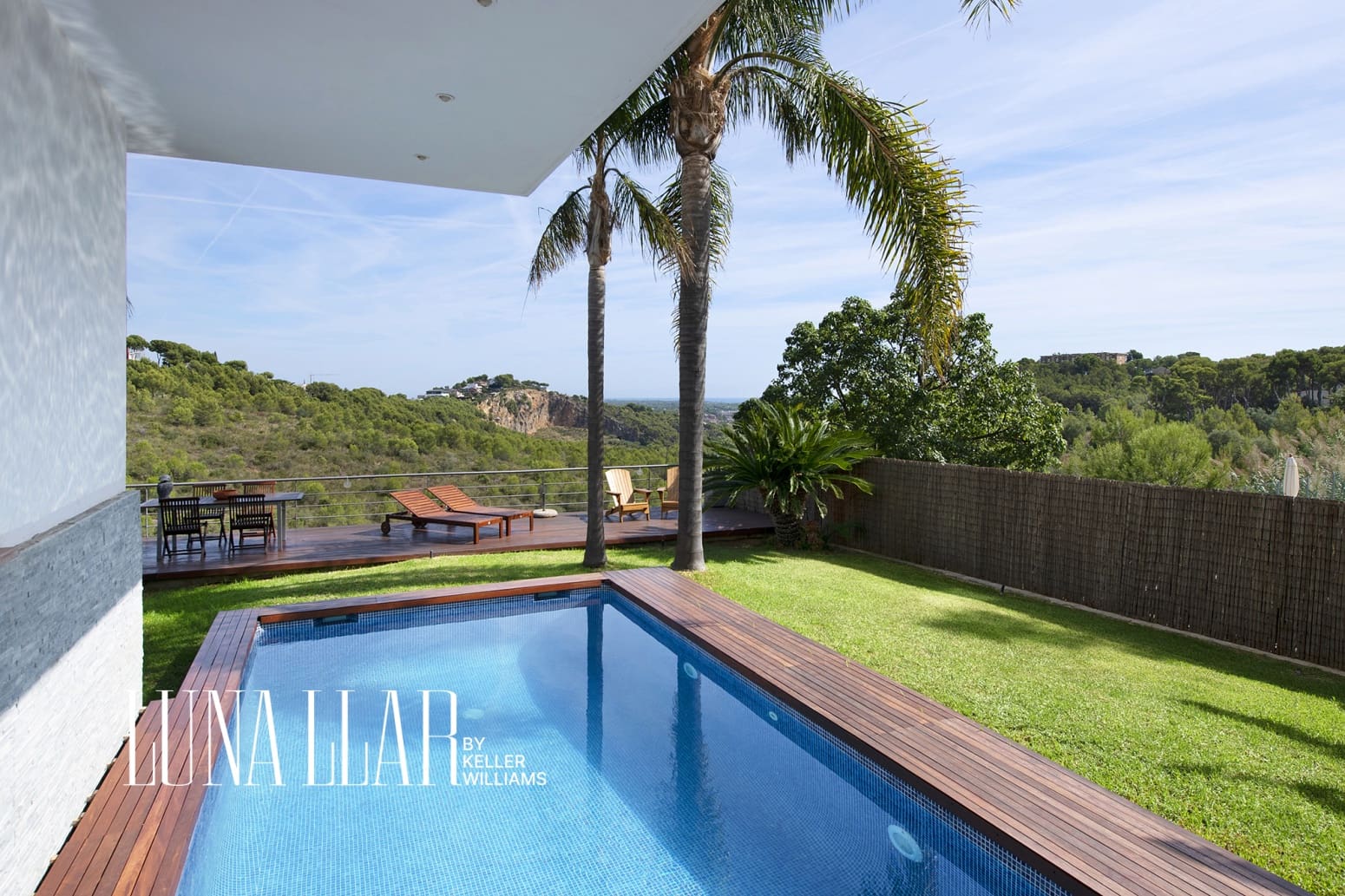 7 soverom Villa til salgs i Castelldefels med garasje - € 1 890 000 (Ref: 9974938)