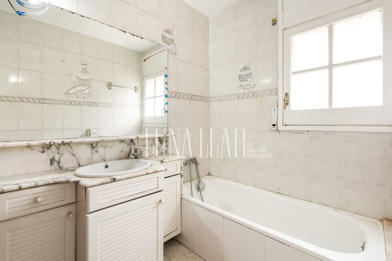 5 sovrum Villa till salu i Castelldefels med garage - 710 000 € (Ref: 9996718)
