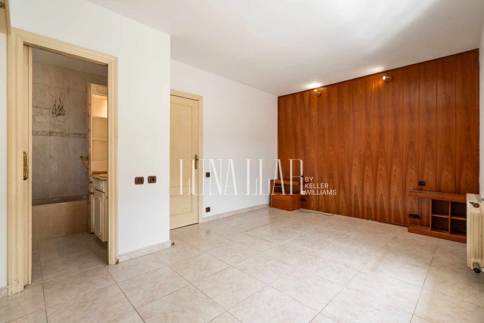 5 sovrum Villa till salu i Castelldefels med garage - 710 000 € (Ref: 9996718)