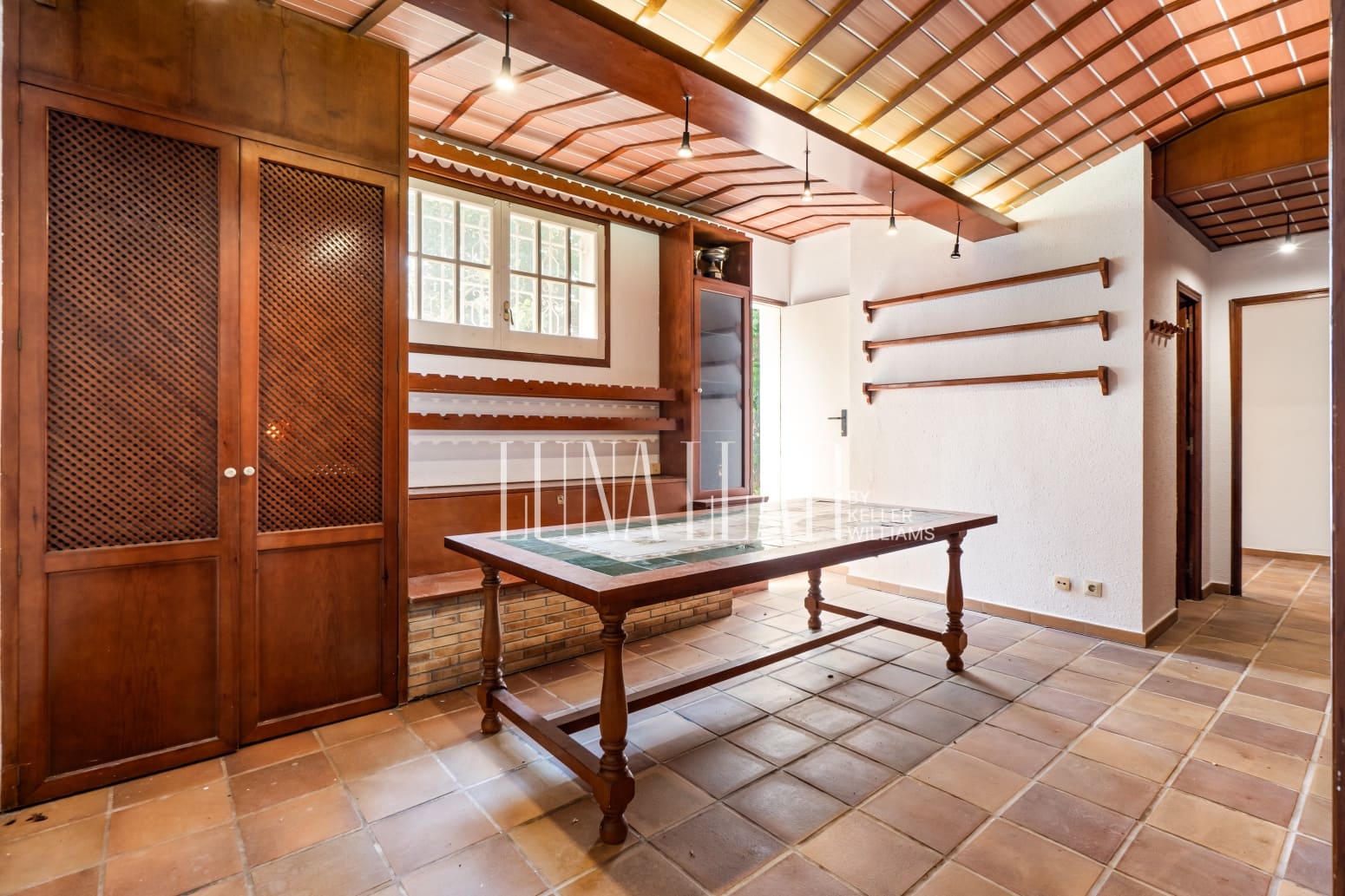 5 sovrum Villa till salu i Castelldefels med garage - 710 000 € (Ref: 9996718)