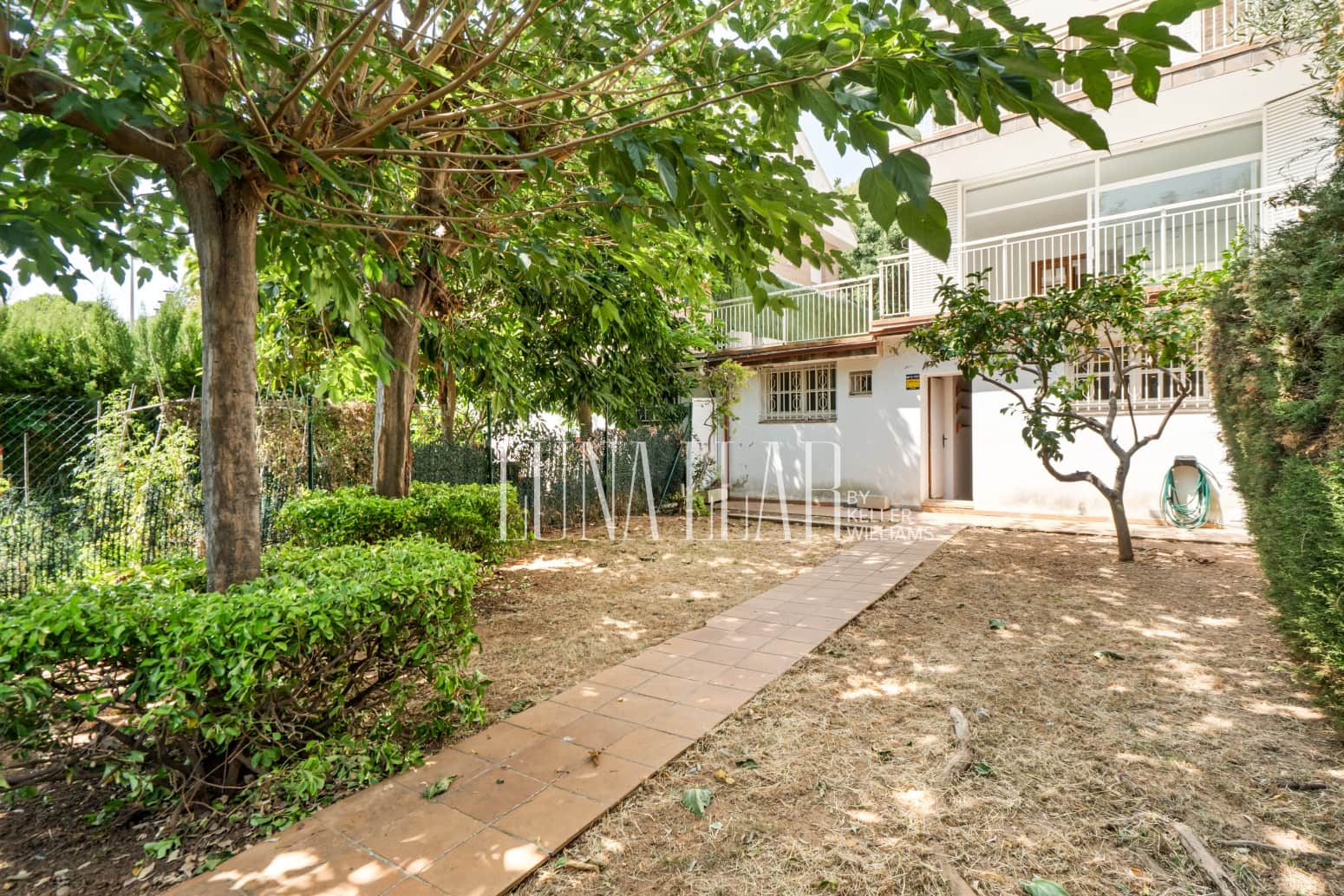 5 sovrum Villa till salu i Castelldefels med garage - 710 000 € (Ref: 9996718)