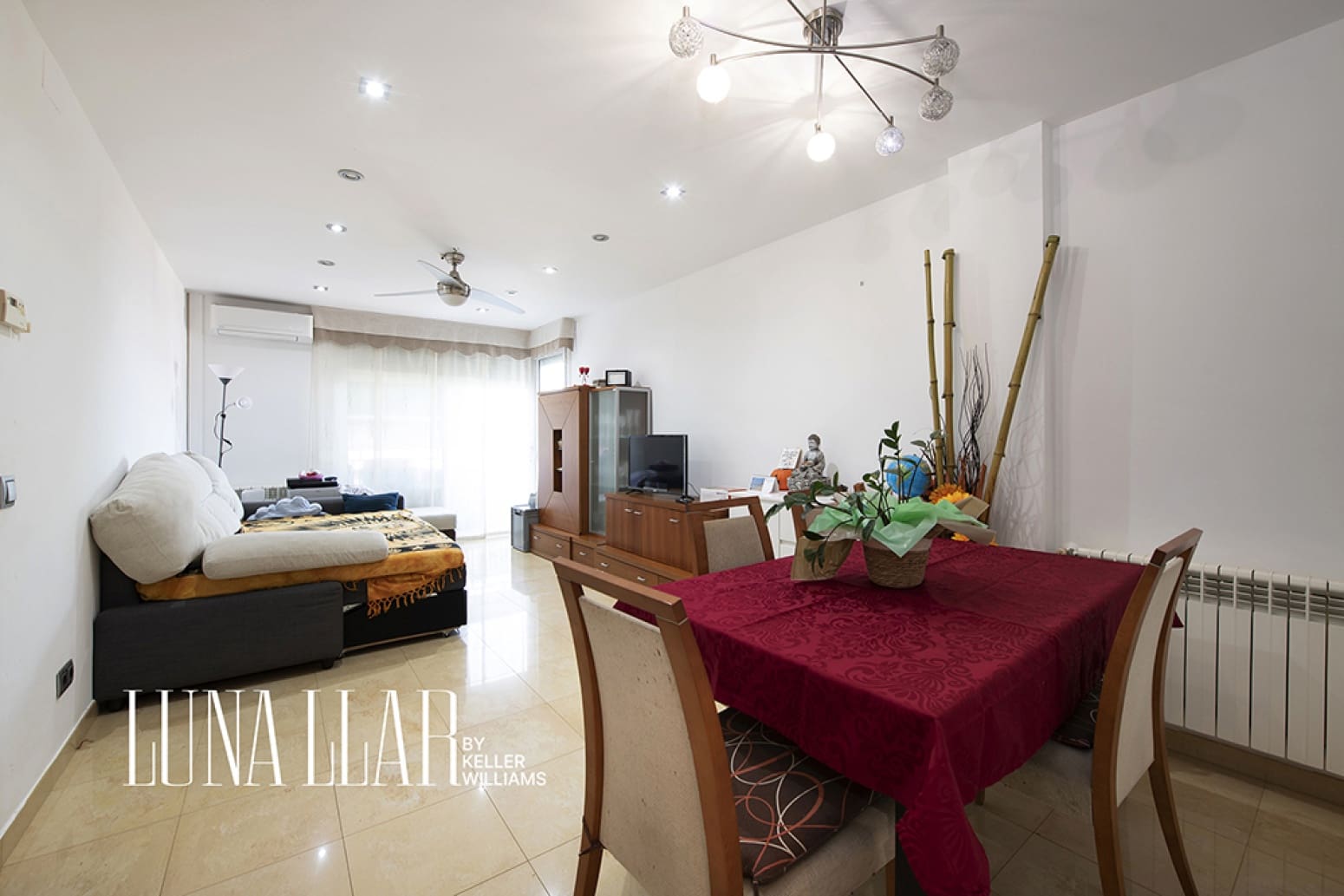 4 soverom Leilighet til salgs i Gava med garasje - € 365 000 (Ref: 9996719)