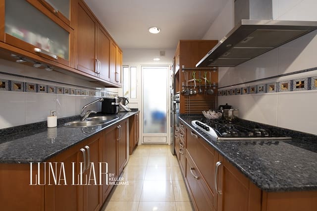 4 soverom Leilighet til salgs i Gavà med garasje - € 365 000 (Ref: 9996719)
