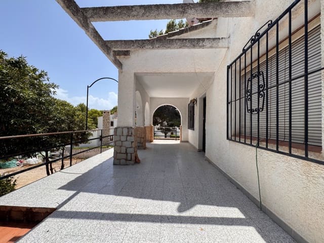 3 bedroom Villa for sale in Moraira, Teulada-Moraira with garage - € 499,000 (Ref: 10010230)