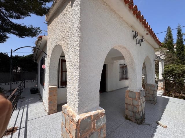 3 bedroom Villa for sale in Moraira, Teulada-Moraira with garage - € 499,000 (Ref: 10010230)