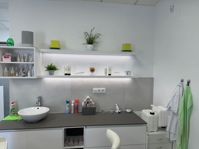 Comercial para venda em Paichi, Teulada-Moraira com garagem - 194 000 € (Ref: 10037738)