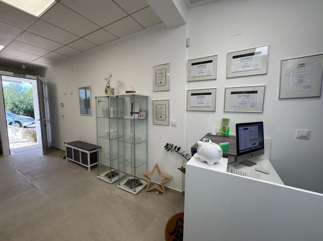 Comercial para venda em Paichi, Teulada-Moraira com garagem - 194 000 € (Ref: 10037738)
