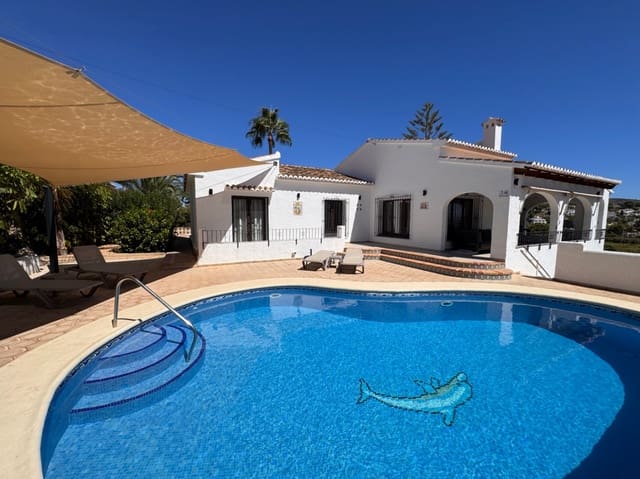 Chalet de 3 habitaciones en Moraira, Teulada-Moraira en venta con piscina garaje - 1.095.000 € (Ref: 10037805)