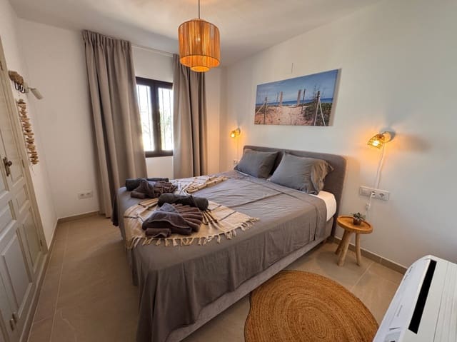 Chalet de 3 habitaciones en Moraira, Teulada-Moraira en venta con piscina garaje - 1.095.000 € (Ref: 10037805)