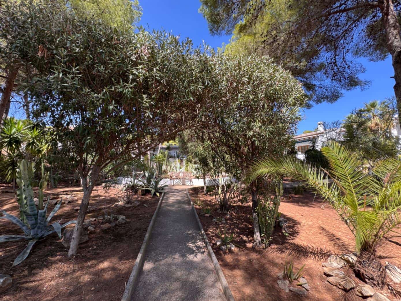 3 makuuhuone Bungalow myytävänä paikassa Moraira mukana uima-altaan 
autotalli - 415 000 € (Ref: 10042450)