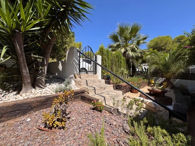 3 chambre Bungalow à vendre à Moraira, Teulada-Moraira avec piscine garage - 415 000 € (Ref: 10042450)