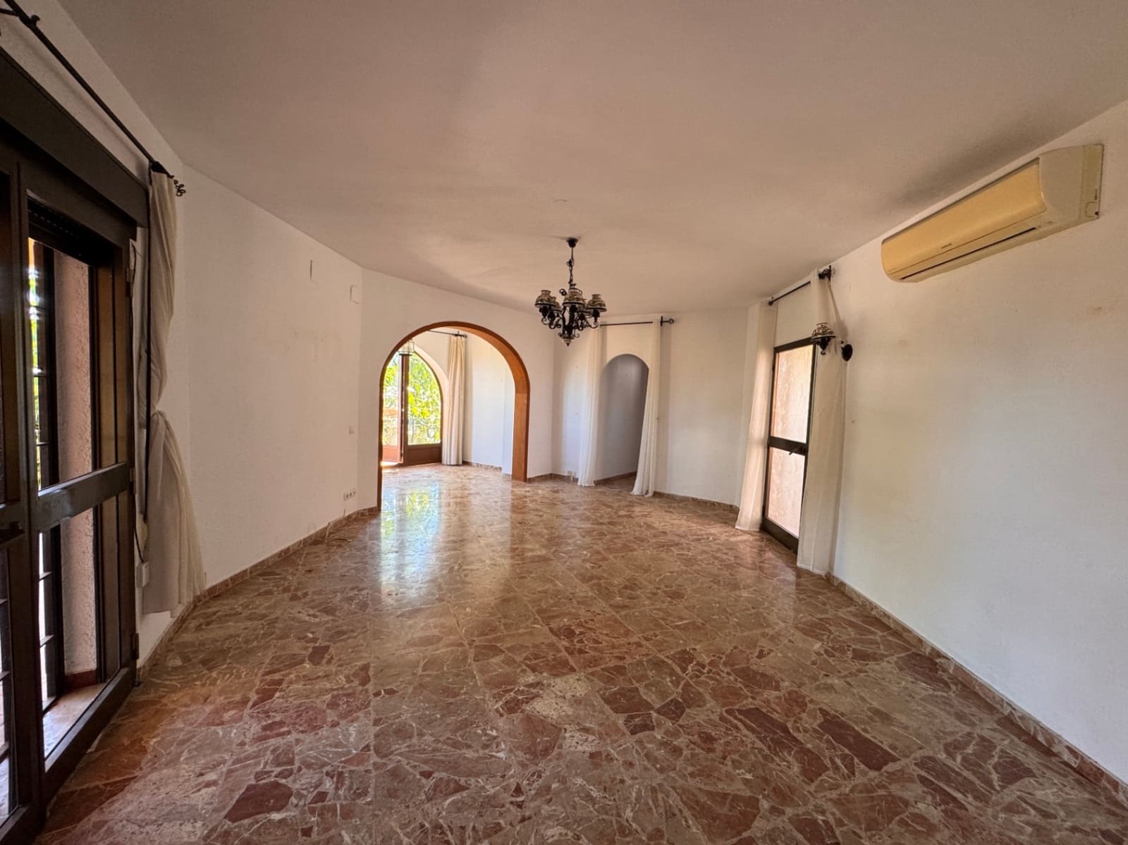 3 quarto Moradia para venda em Moraira com piscina garagem - 745 000 € (Ref: 10090981)