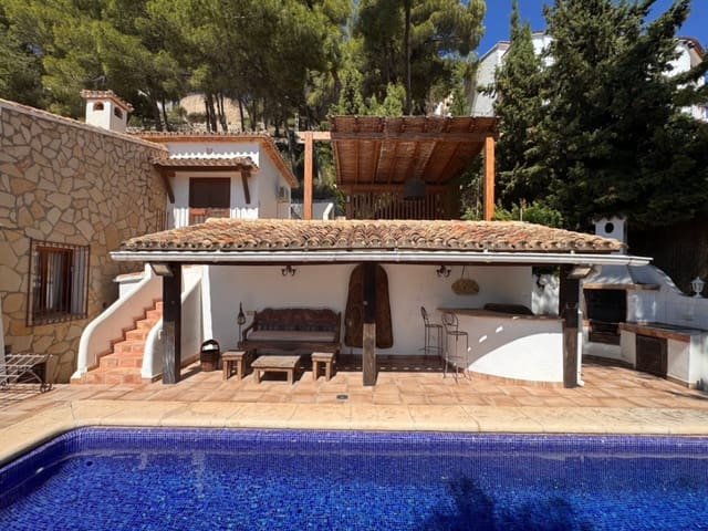 4 soveværelse Villa til salg i Montemar, Benissa med swimmingpool garage - € 780.000 (Ref: 10111200)