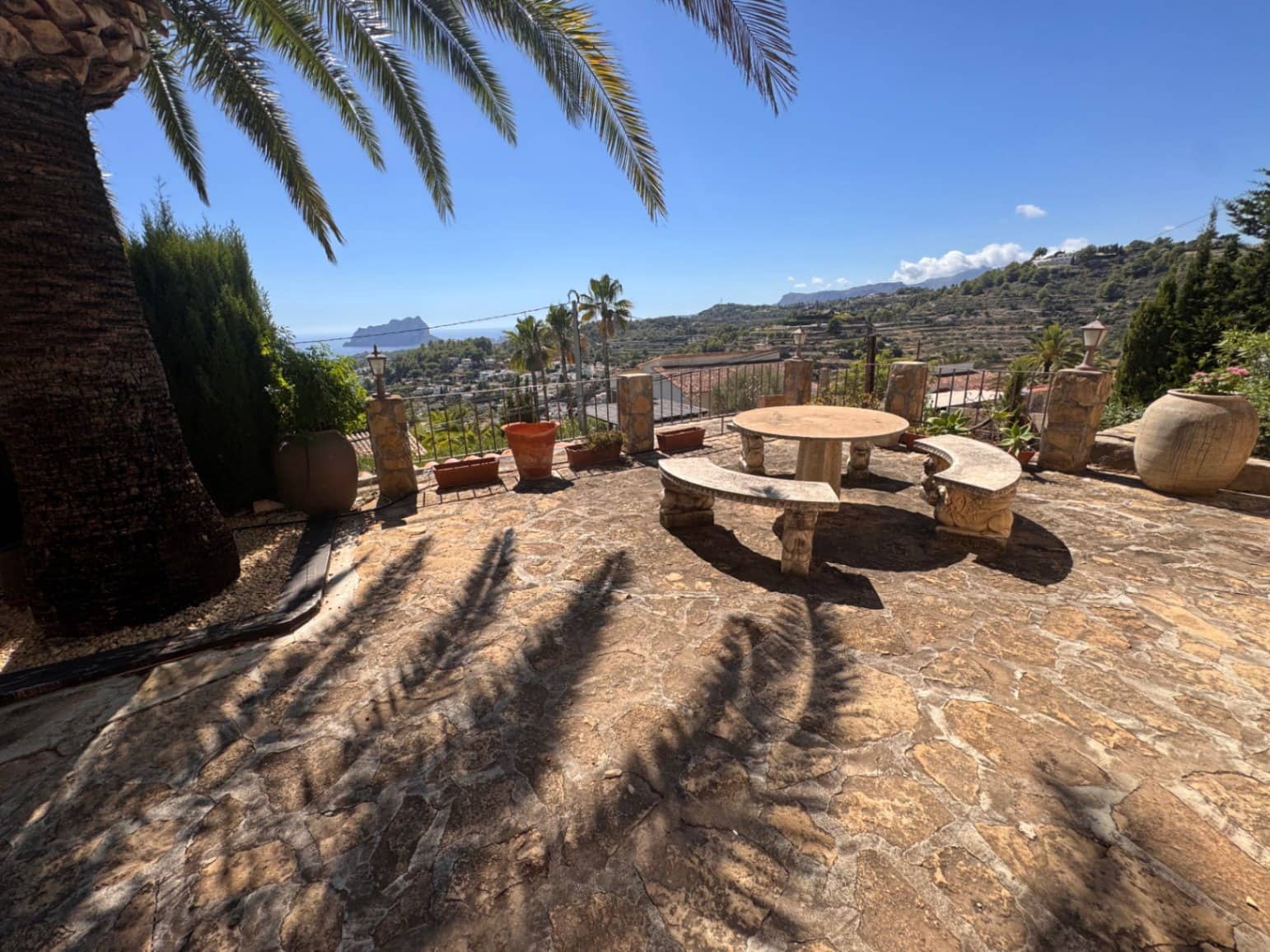 4 soveværelse Villa til salg i Montemar med swimmingpool garage - € 780.000 (Ref: 10111200)
