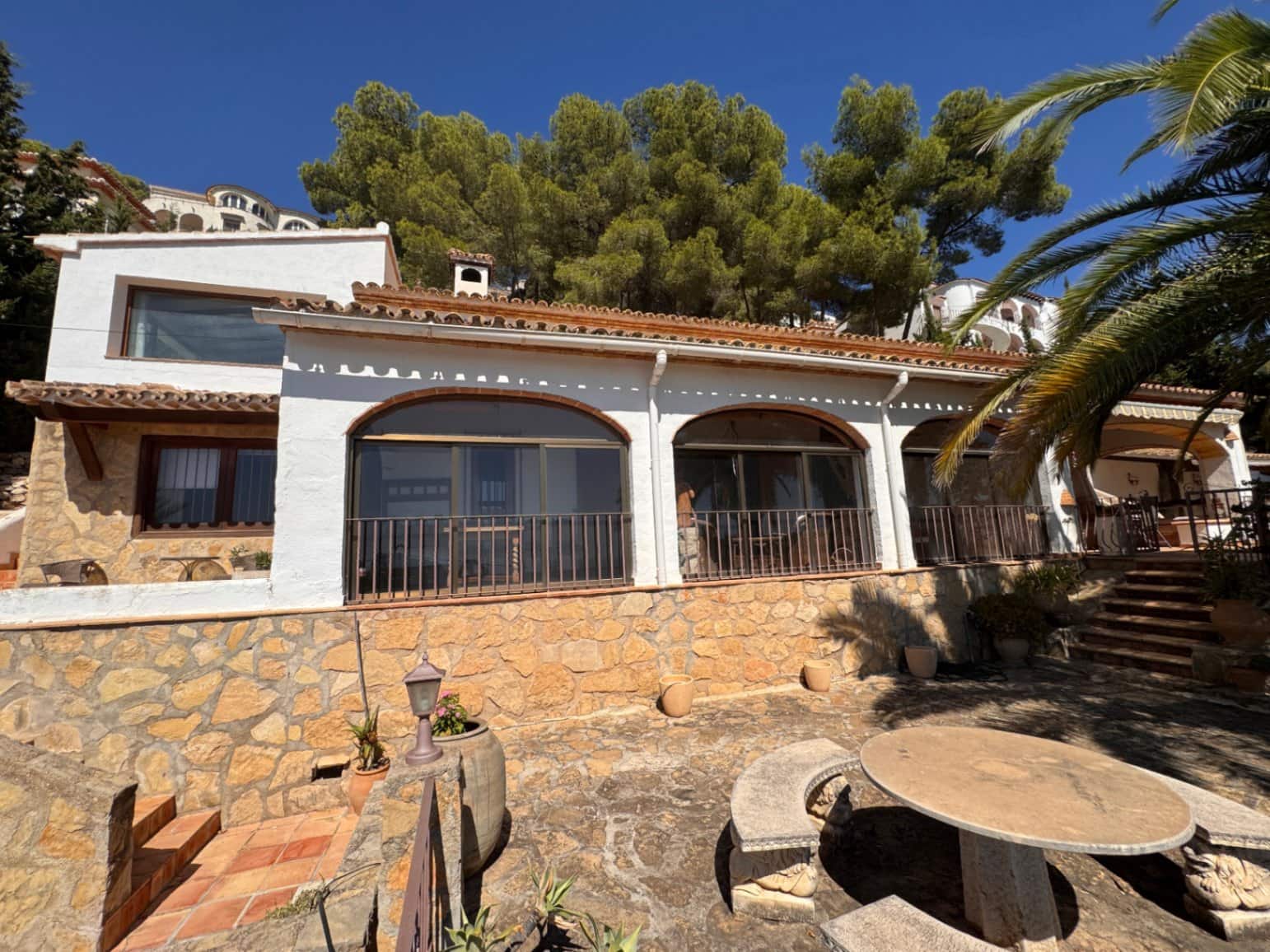 4 soveværelse Villa til salg i Montemar med swimmingpool garage - € 780.000 (Ref: 10111200)