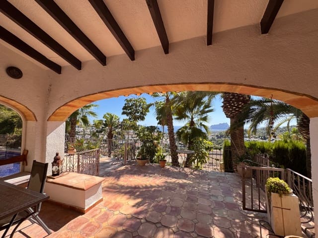 4 soveværelse Villa til salg i Montemar, Benissa med swimmingpool garage - € 780.000 (Ref: 10111200)