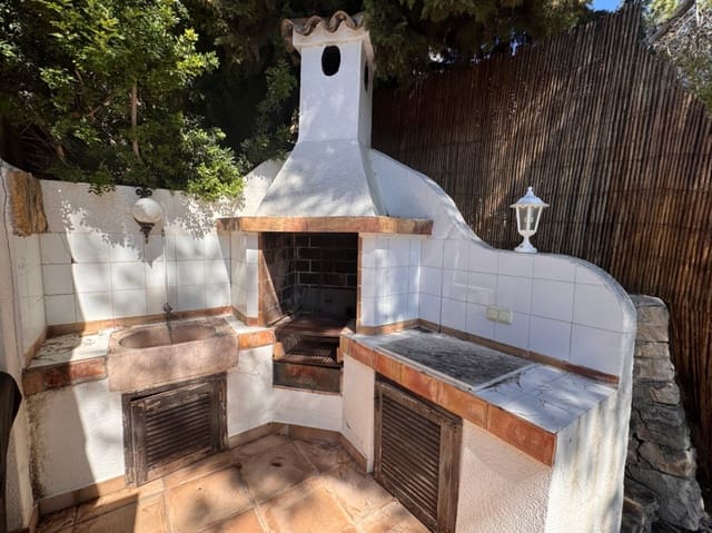 4 soveværelse Villa til salg i Montemar, Benissa med swimmingpool garage - € 780.000 (Ref: 10111200)