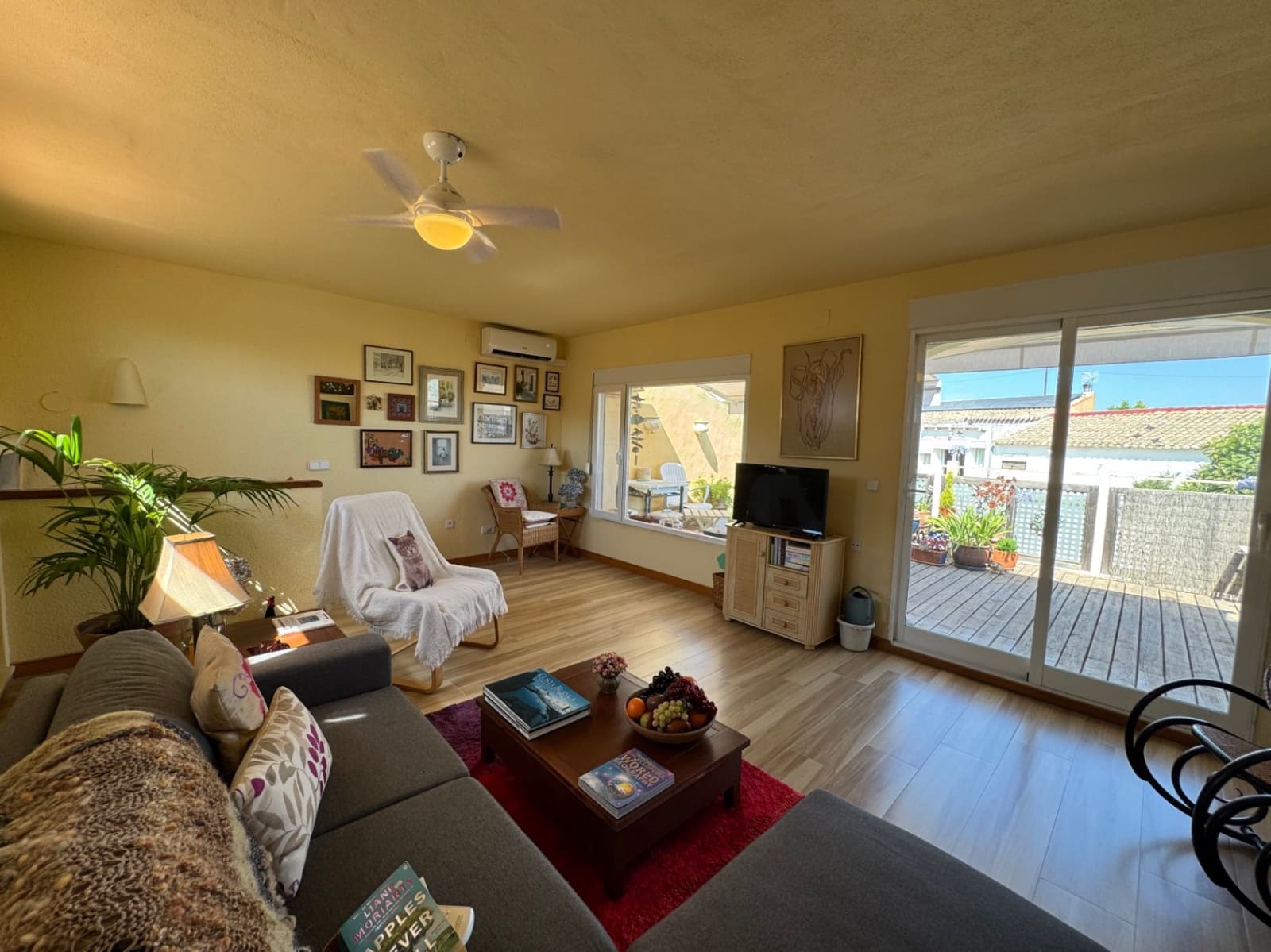 2 bedroom Apartment for sale in Benitachell / Benitatxell - € 195,000 (Ref: 10130929)