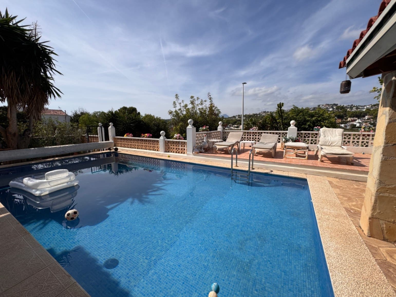 3 slaapkamer Villa te koop in Moraira met zwembad garage - € 470.000 (Ref: 10138777)