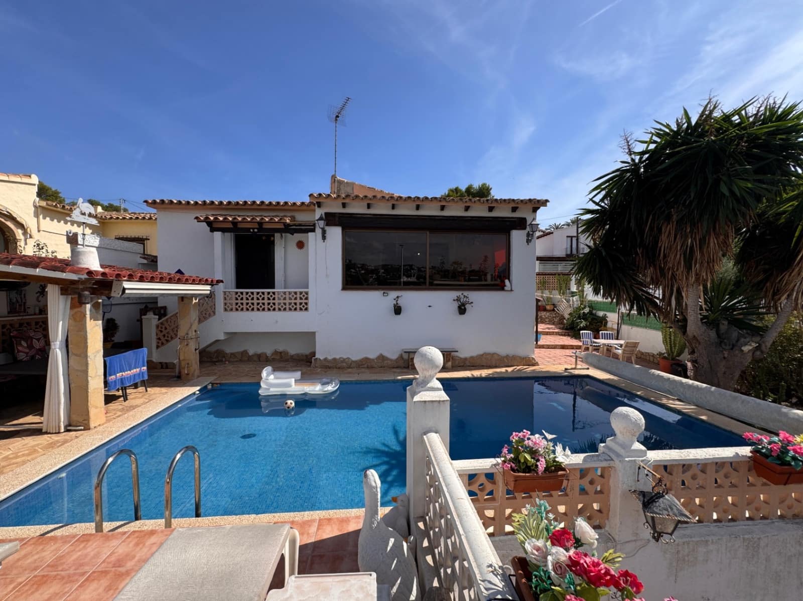 3 slaapkamer Villa te koop in Moraira met zwembad garage - € 470.000 (Ref: 10138777)