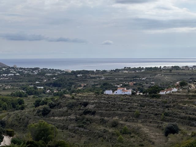 Terrain à Bâtir à vendre à Teulada Pueblo, Teulada-Moraira - 240 000 € (Ref: 10138779)
