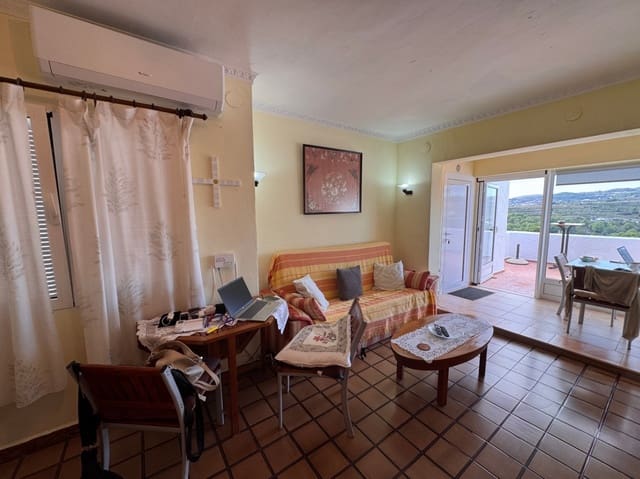 Apartamento de 4 habitaciones en Moraira, Teulada-Moraira en venta con piscina - 255.000 € (Ref: 10138780)