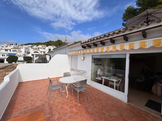 Apartamento de 4 habitaciones en Moraira, Teulada-Moraira en venta con piscina - 255.000 € (Ref: 10138780)