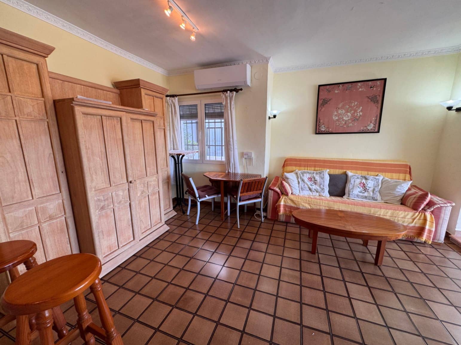 4 bedroom Apartment for sale in Moraira with pool - € 255,000 (Ref: 10138780)